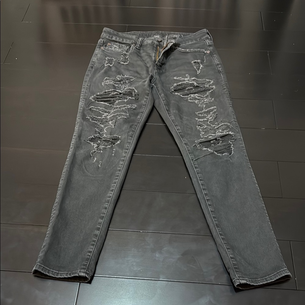 American Eagle Outfitters 30x 30 Black Gray Straight Jeans Distressed